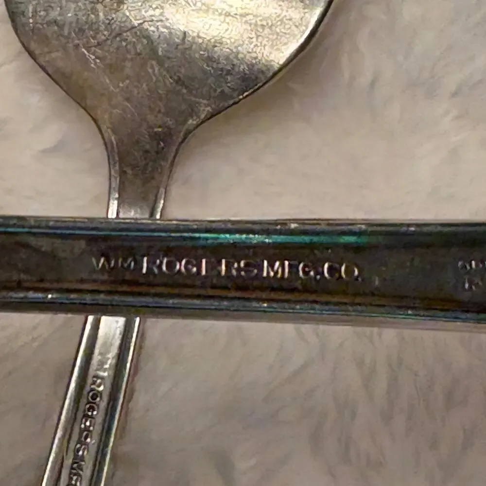WM Rogers International Silver Plate Serving Spoon & Fork Set Serveware